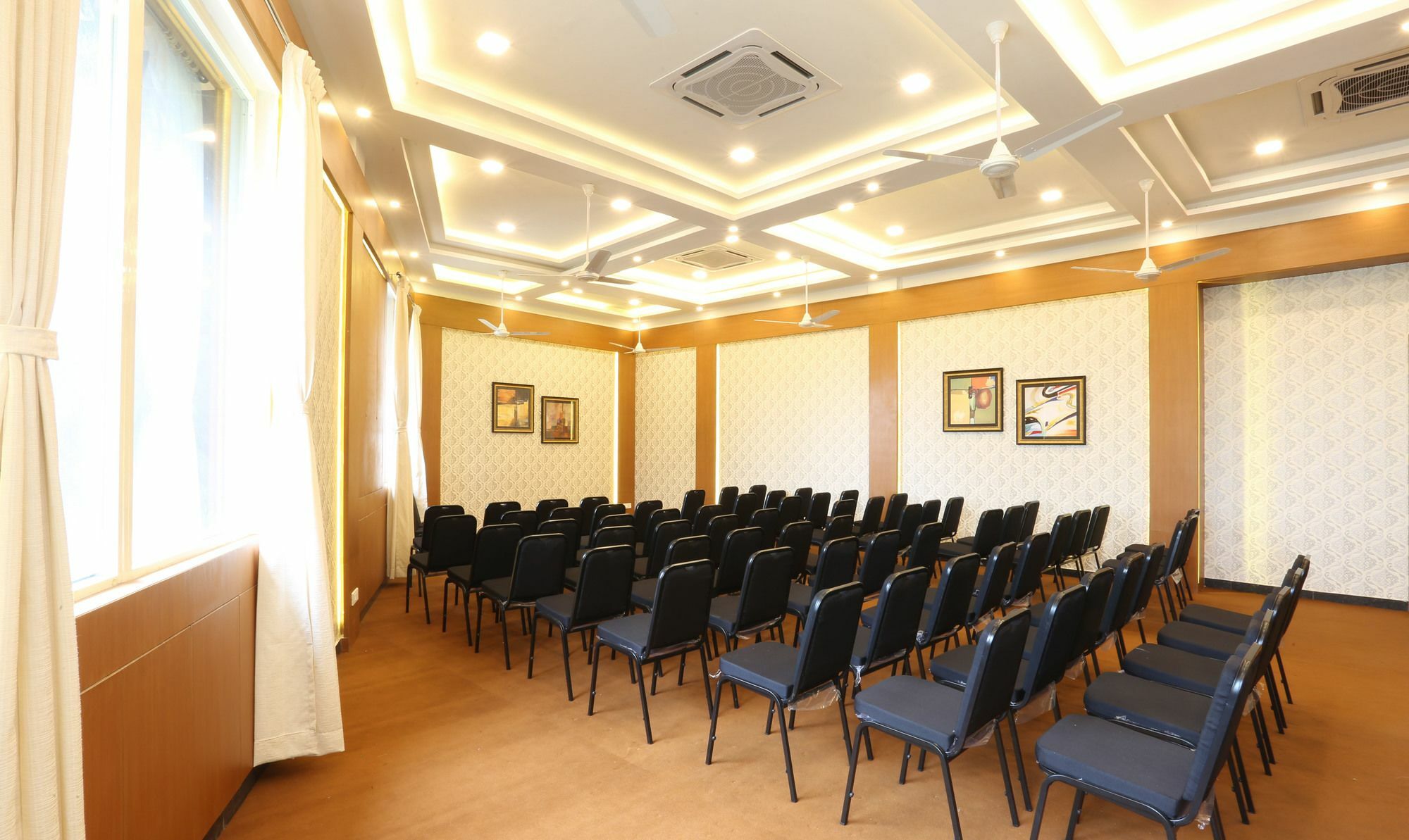 Treebo Emirates Residency 3* Chennai